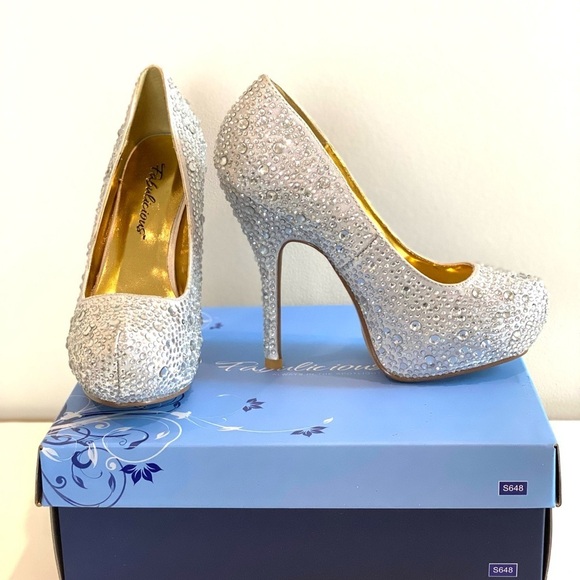 Silver platform heels with crystals size 6 or 5 NWT - Picture 8 of 15